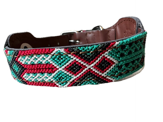 Handcrafted Elegance: Artisanal Dog Collars for Your Stylish Pup - Size XS